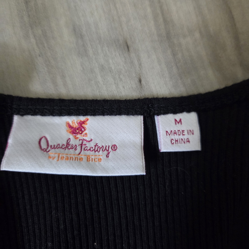 Quacker Factory Black Ribbed Top - Picture 3 of 5